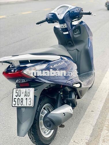lead 4val 12/2015 odo 1700km