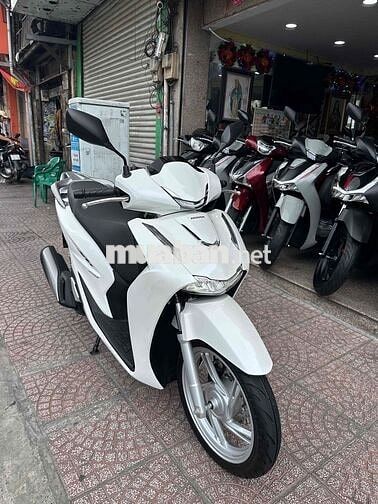 Honda SH 160i 6/2026 Trắng 86 km Bao Sang Tên