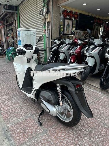Honda SH 160i 6/2026 Trắng 86 km Bao Sang Tên