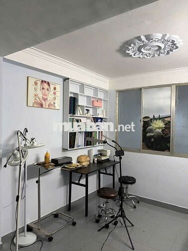 Cho thuê nhà 2pn2wc Vườn Chuối quận 3
