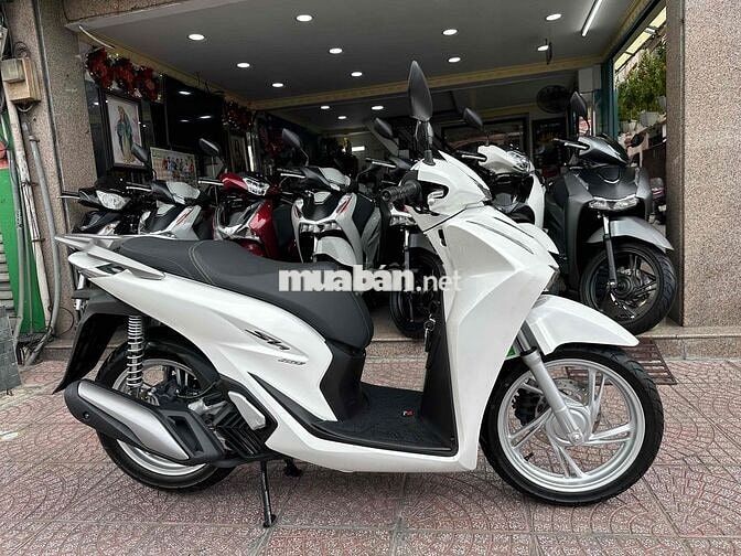 Honda SH 160i 6/2026 Trắng 86 km Bao Sang Tên