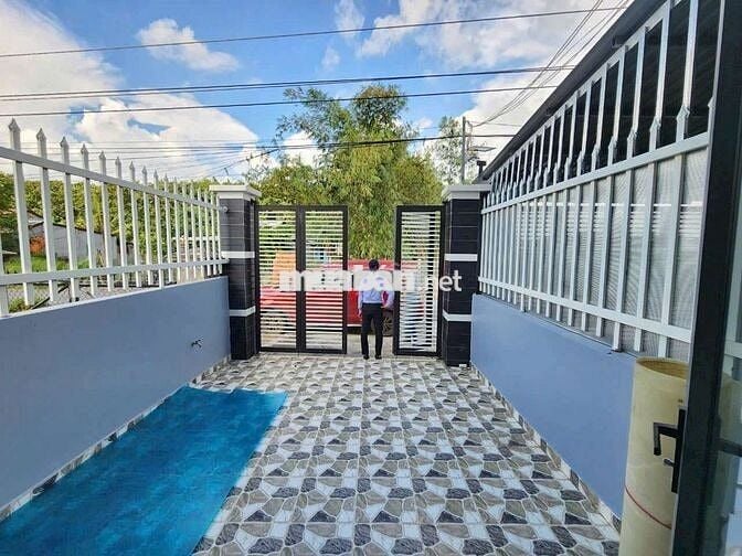 Nhà TRỆT LẦU KCN TRẢNG BÀNG, 4x15=60m2 SHR, hoàn công đủ 650tr