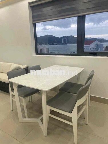 Cho thuê căn hộ góc view biển Napoleon Nha Trang