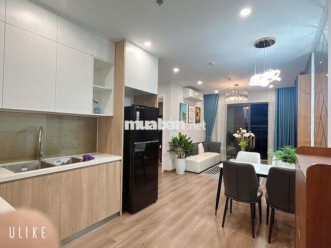Bán gấp căn 2 ngủ, diện tích 55m, giá 3.8 tỷ tại Vinhomes Smart City
