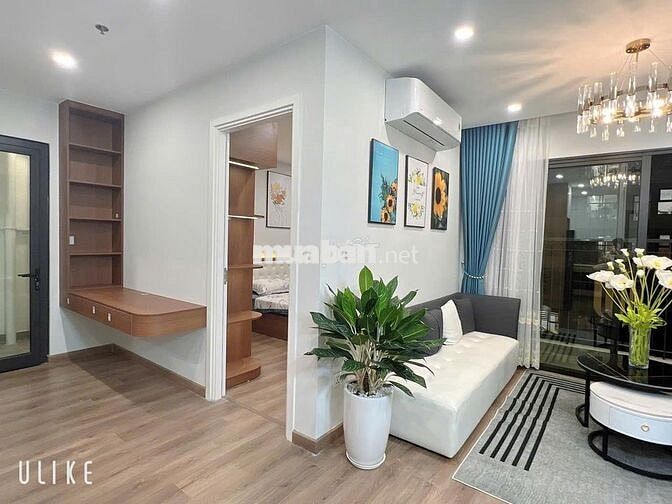 Bán gấp căn 2 ngủ, diện tích 55m, giá 3.8 tỷ tại Vinhomes Smart City