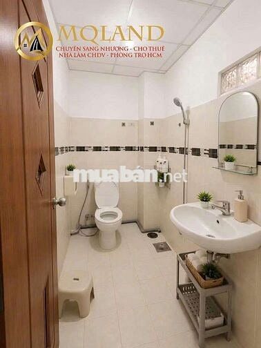 Cho thuê nhà làm chdv 5p 5wc Thuê 20tr Phú Nhuận