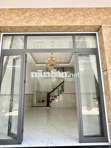 Nhà thuê (4m x 13m) 3 tầng có 4 phòng ngủ 5 vệ sinh hẻm nhựa 6m