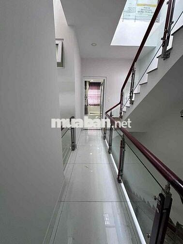 🍀Cho thuê nhà đẹp kế cạnh eon khu tên lửa. BTân