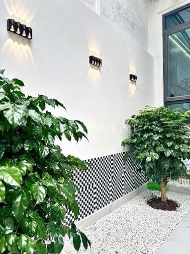 ĐÀ NẴNG - NHÀ ĐỘC LẬP MỚI TINH,NGAY NGÃ 5 COOP MART