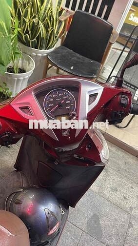 Honda Vision 2025 Cao Cấp màu Đỏ