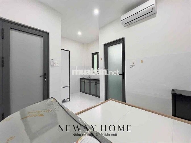 Studio cửa sổ trời sạch tinh tươm ngay gần cầu chữ Y