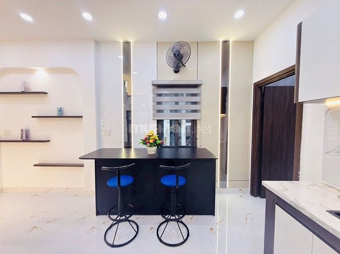 ⭐️Nhà DT:4x15m tuyệt đẹp Cao cấp góc 2 mặt hẻm Nguyễn Kiệm, P3.