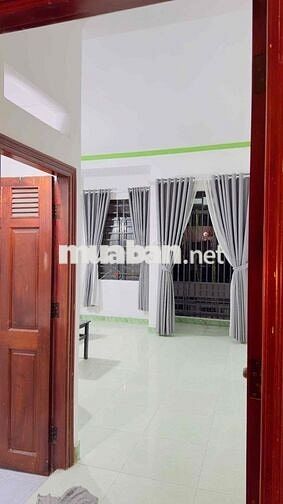 nhà đg oto đậu trong nhà 2 lầu 3pn 4wc
