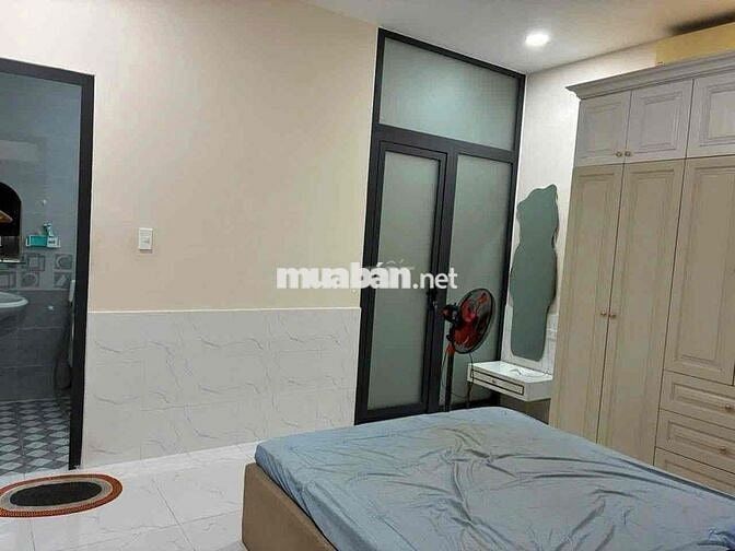 CHO THUÊ BIỆT THỰ  SÂN RỘNG ĐẬU NHIỀU XE 4PN 4WC Ở + VPCTY+ DẠY HỌC