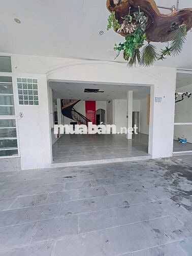 cho thuê nhà mặt tiền lê đức thọ 10x50 đúc 3 lầu tiện kd giá 65tr
