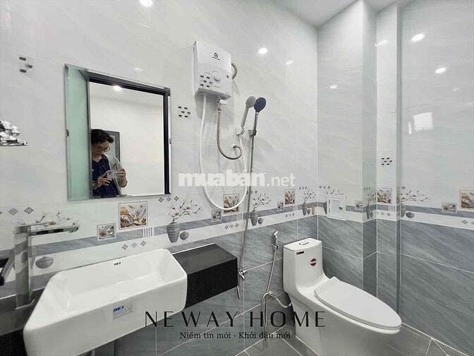Studio cửa sổ trời sạch tinh tươm ngay gần cầu chữ Y