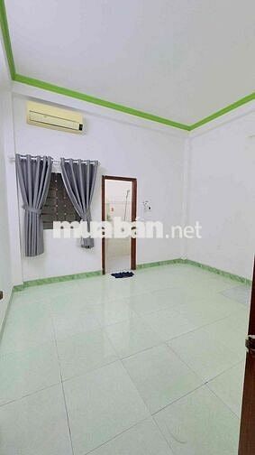 nhà đg oto đậu trong nhà 2 lầu 3pn 4wc