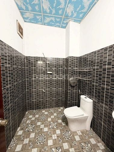 BÁN NHÀ HẺM CẠNH CẦU TÂN THUẬN 2