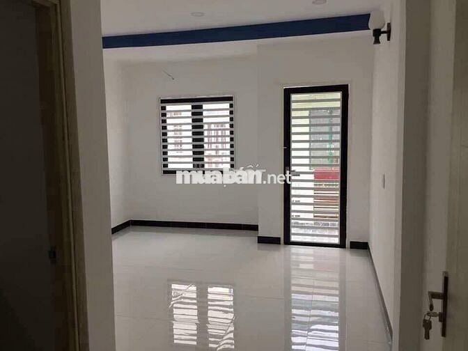 Bán nhà 4x10m, Tỉnh Lộ 10, gần chợ Bà hom cũ, Quận BT
