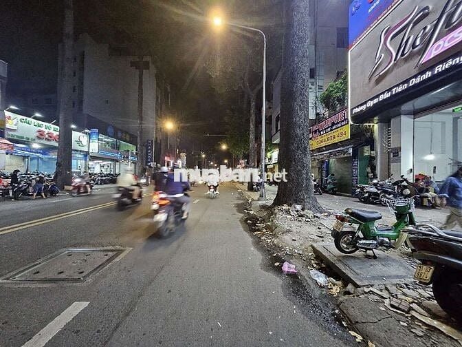 CẦN BÁN GẤP MẶT TIỀN 135E NGUYỄN CHÍ THANH, P9, Q5 DT: 7×30M GIÁ 68 TỶ