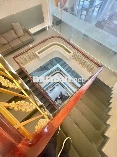 CẦN BÁN GẤP MẶT TIỀN 135E NGUYỄN CHÍ THANH, P9, Q5 DT: 7×30M GIÁ 68 TỶ