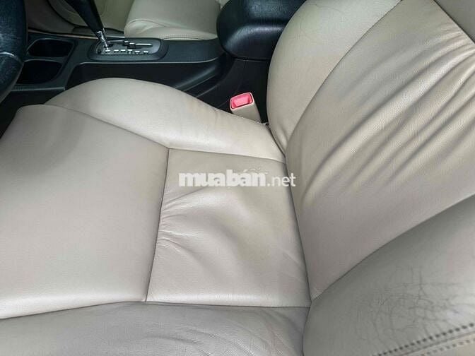 Toyota Fortuner 7 chỗ Tự động Xăng Bạc 1 chu mua m