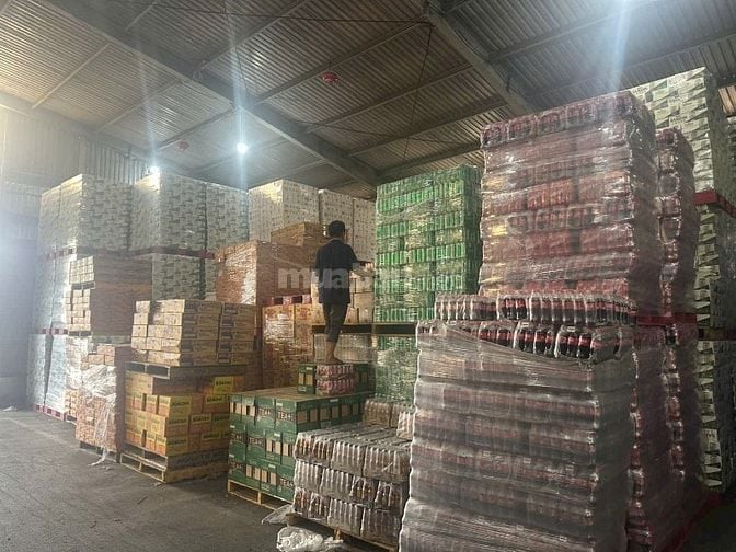 Cần tuyển phụ xe giao hàng bia nước ngọt....