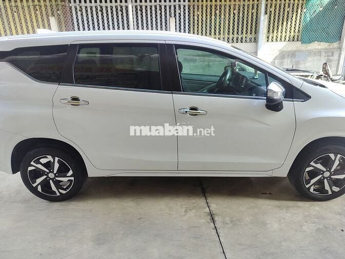 Bán xe Xpander premium 2023 màu trắng chính chủ