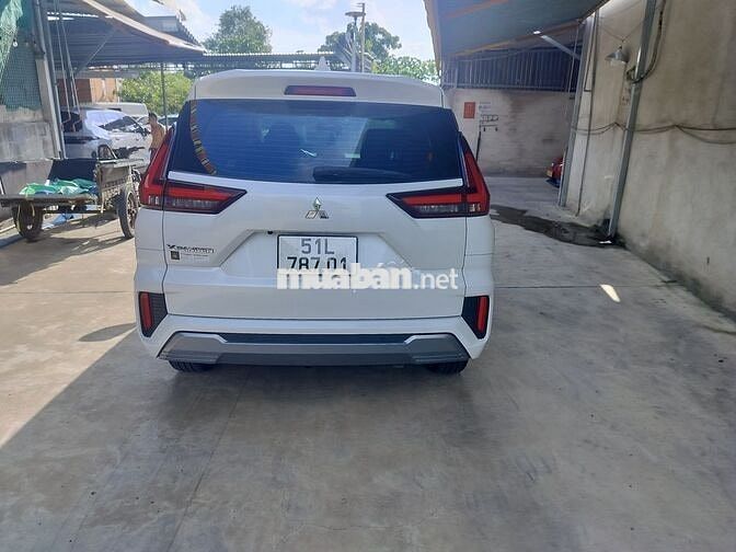 Bán xe Xpander premium 2023 màu trắng chính chủ
