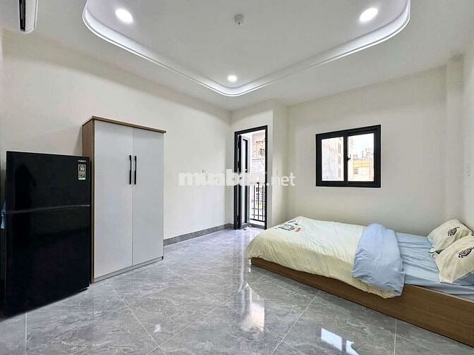Ban công mới ,khu an ninh , kiến trúc hiện đại