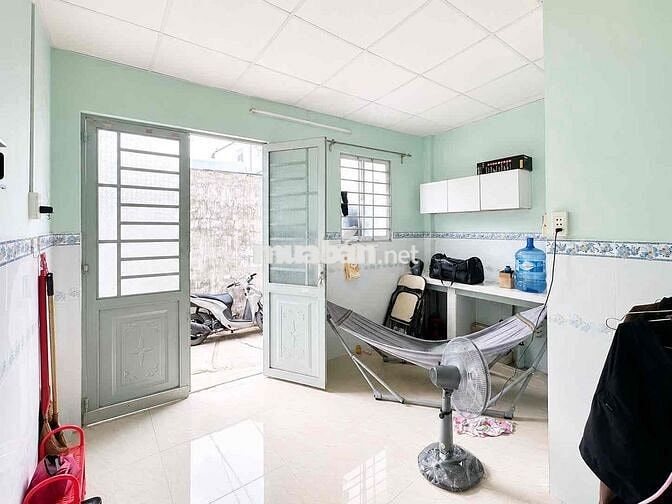 CHỎ THUÊ PHÒNG TRỌ NGUYÊN CĂN 1 TRỆT 1 LẦU PHẠM HỮU LẦU GIÁ 3,8TR/TH