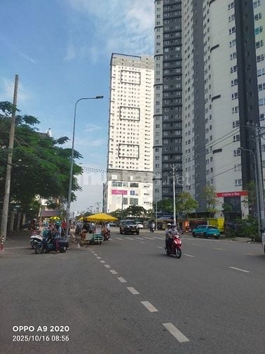Nhà sau MT PHẠM HÙNG P4, DT 4*17m, 1 Lầu, 3 pn, tiện buôn bán.