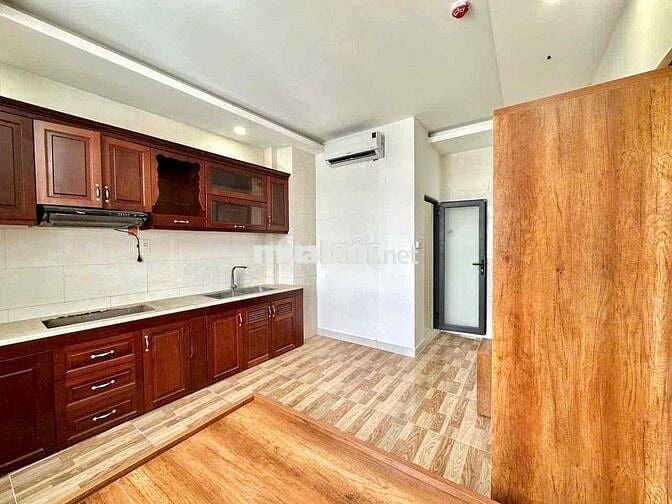 STUDIO FULL NỘI THẤT, CỬA SỔ TRỜI RIÊNG BIỆT, GIÁ RẺ NGAY THỐNG NHẤT