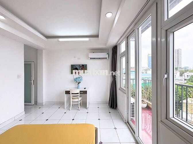 CĂN HỘ BAN CÔNG 2 PN - THANG MÁY GẦN CV HOÀNG VĂN THỤ