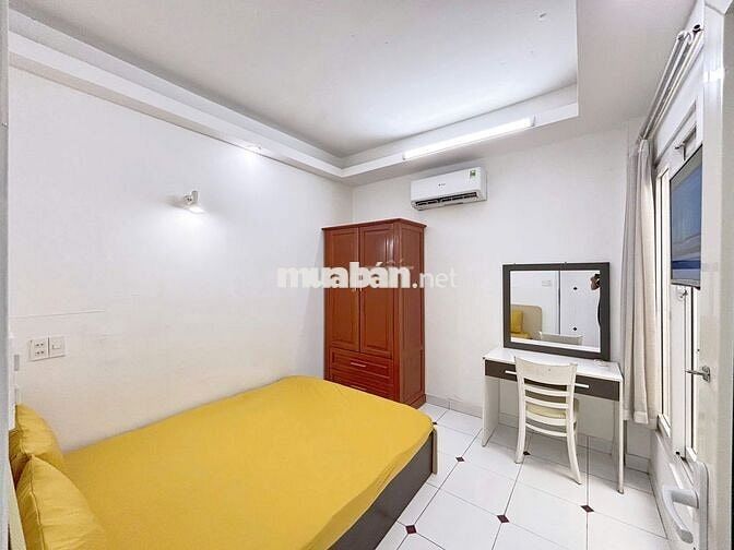 CĂN HỘ BAN CÔNG 2 PN - THANG MÁY GẦN CV HOÀNG VĂN THỤ