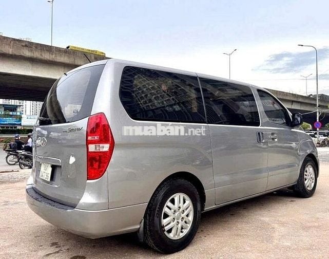 Hyundai Grand Starex 2016 Ghi 9 chỗ Số sàn