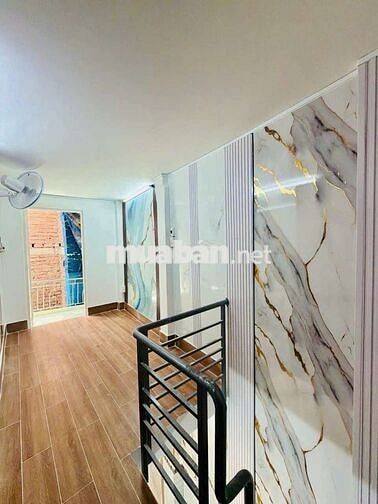 CHỈ 1 TỶ NHỈNH- CÓ NHÀ 3 TẦNG- SỔ RIÊNG Q4 - 2PN