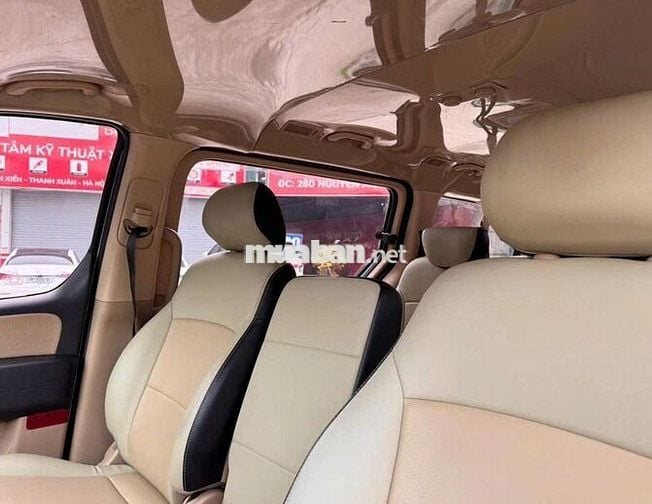 Hyundai Grand Starex 2016 Ghi 9 chỗ Số sàn