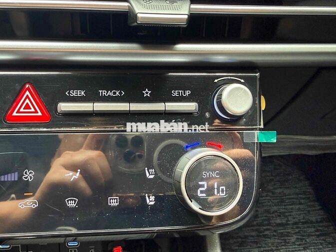 Hyundai Tucson 2.0 ĐB 2024 Đỏ 8.600 km