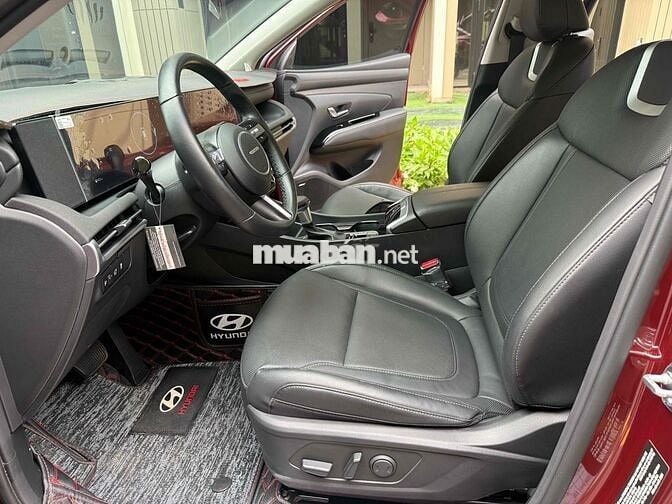 Hyundai Tucson 2.0 ĐB 2024 Đỏ 8.600 km