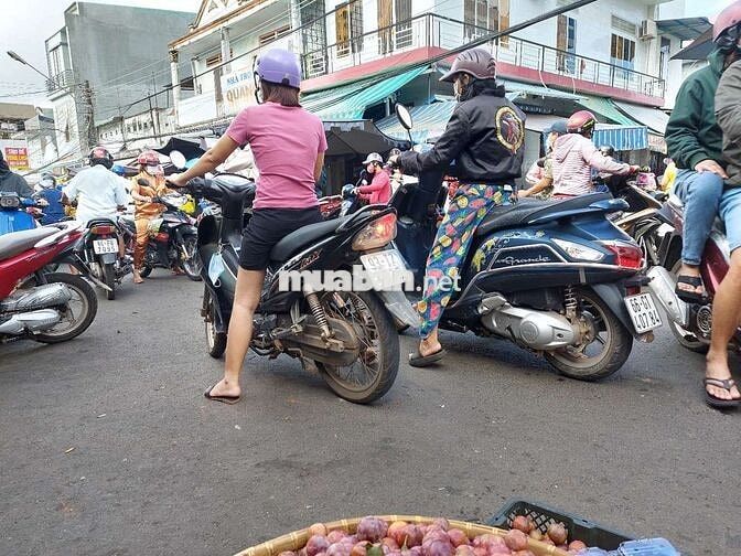 Đất chợ rông-kinh doan- xây kiot..