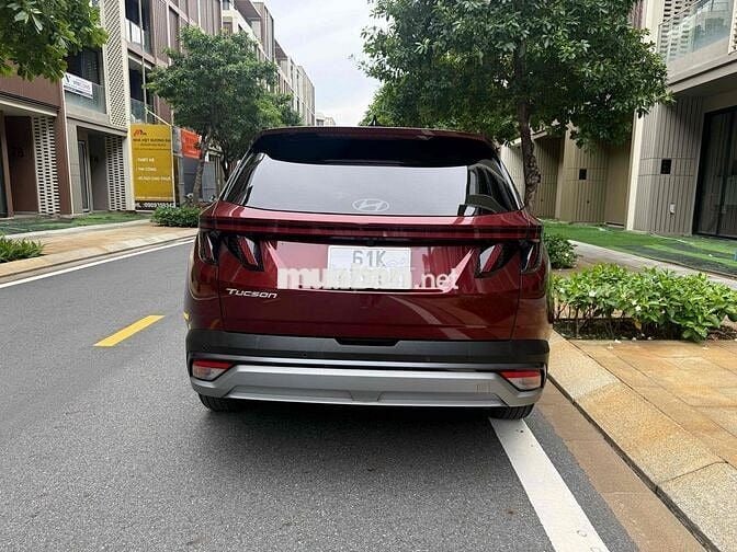 Hyundai Tucson 2.0 ĐB 2024 Đỏ 8.600 km