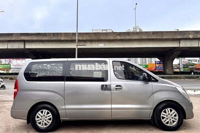 Hyundai Grand Starex 2016 Ghi 9 chỗ Số sàn