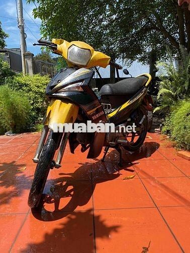 Yamaha Sirius Fi Đen Vàng