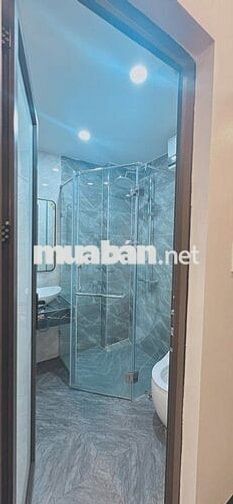 BÁN TOÀ NHÀ CCMN PHỐ TAM KHƯƠNG 6 TẦNG THANG MÁY FULL NỘI THẤT