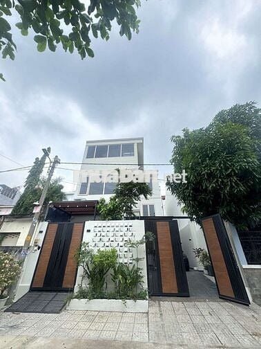 Biệt Thự Đẹp 3 Tầng, Full Nội Thất, 160m2, 9x18, Chỉ 17 Tỷ 9, Quận 7