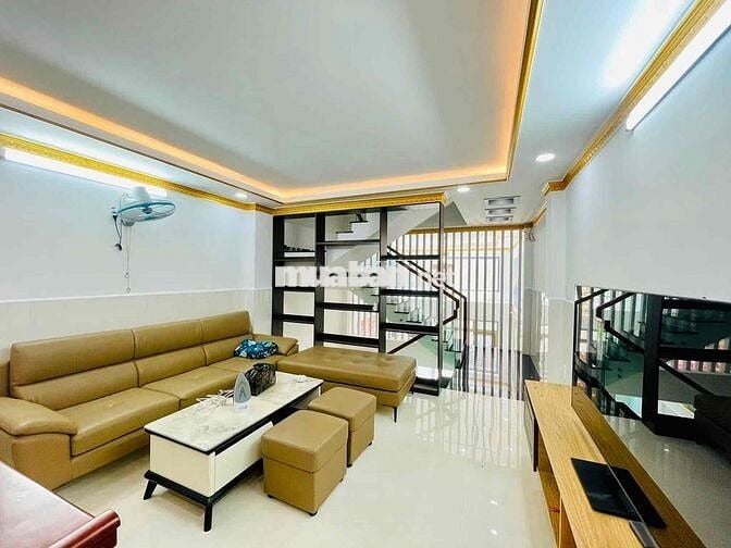 NGAY BỐN XÃ GIÁP TÂN PHÚ-5 TẦNG Ô TÔ NGỦ NHÀ-CHỈ HƠN 7Đ