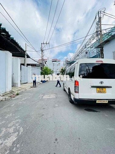 HÀNG THƠM LÔ ĐẤT GẦN HOÀNG DIỆU 2 XÂY DỰNG TỰ DO 200m2 NGANG 9M