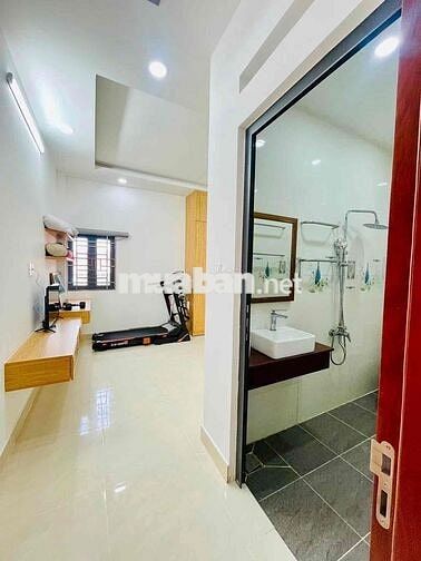 NGAY BỐN XÃ GIÁP TÂN PHÚ-5 TẦNG Ô TÔ NGỦ NHÀ-CHỈ HƠN 7Đ