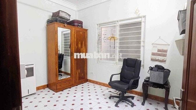 50M2 x 4.5m - 5NGủ - Ô Tô Vào Nhà - Nhỉnh 15Tỷ - Cầu Giấy - Vuông Vắn